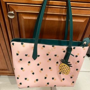 Kate Spade Pineapple printed tote with zipper.